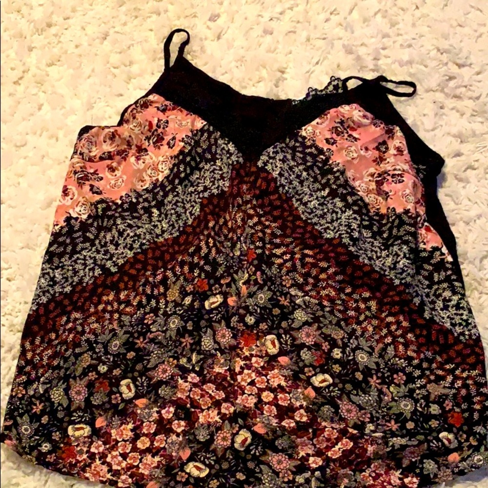 Woman’s dressy tank top